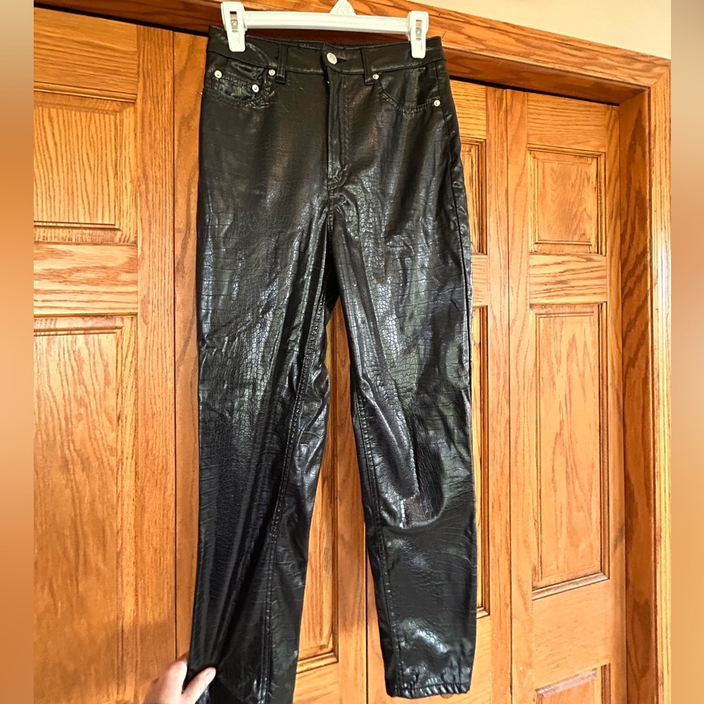 🤍Divided Womens Black Faux Leather Jeans